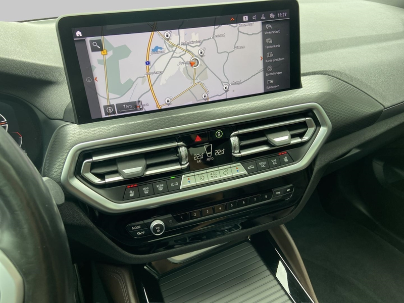 BMW X4 XDRIVE30D Sportpaket AD StandHZG El. Panodach Pano — photo 12