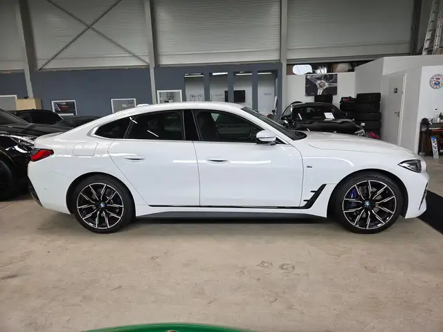 BMW I view 9