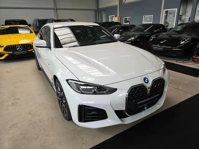 BMW I view 7