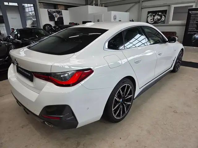 BMW I view 10