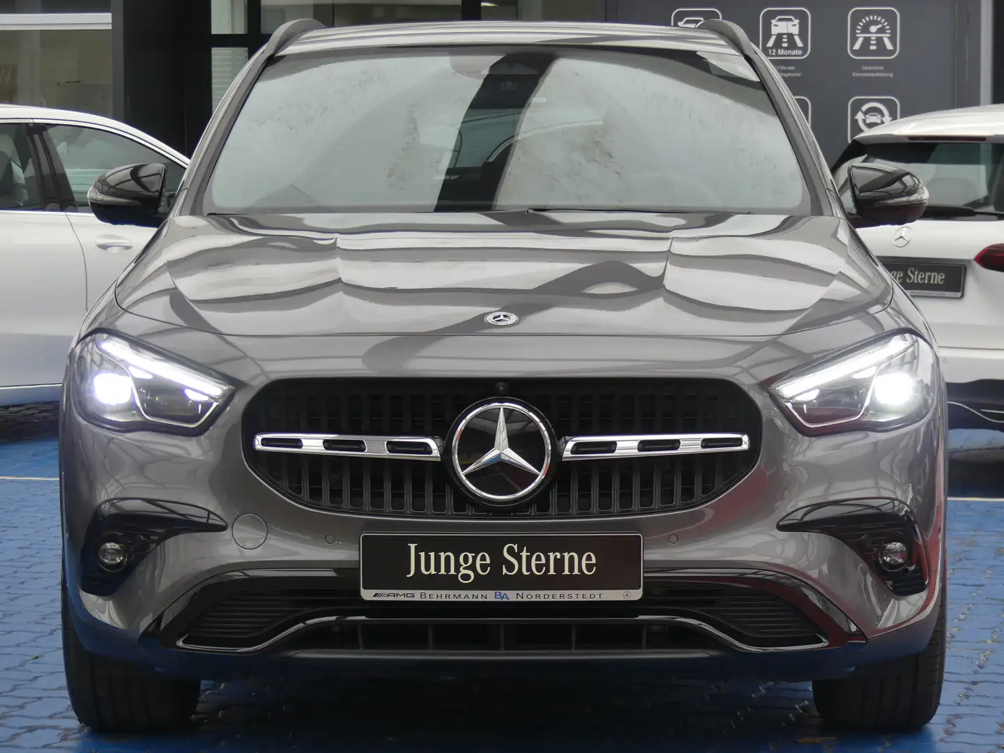 Mercedes-Benz GLA 220 GLA 220 4M Progressive Distronic+360°Kam+Ambient Grau - 2