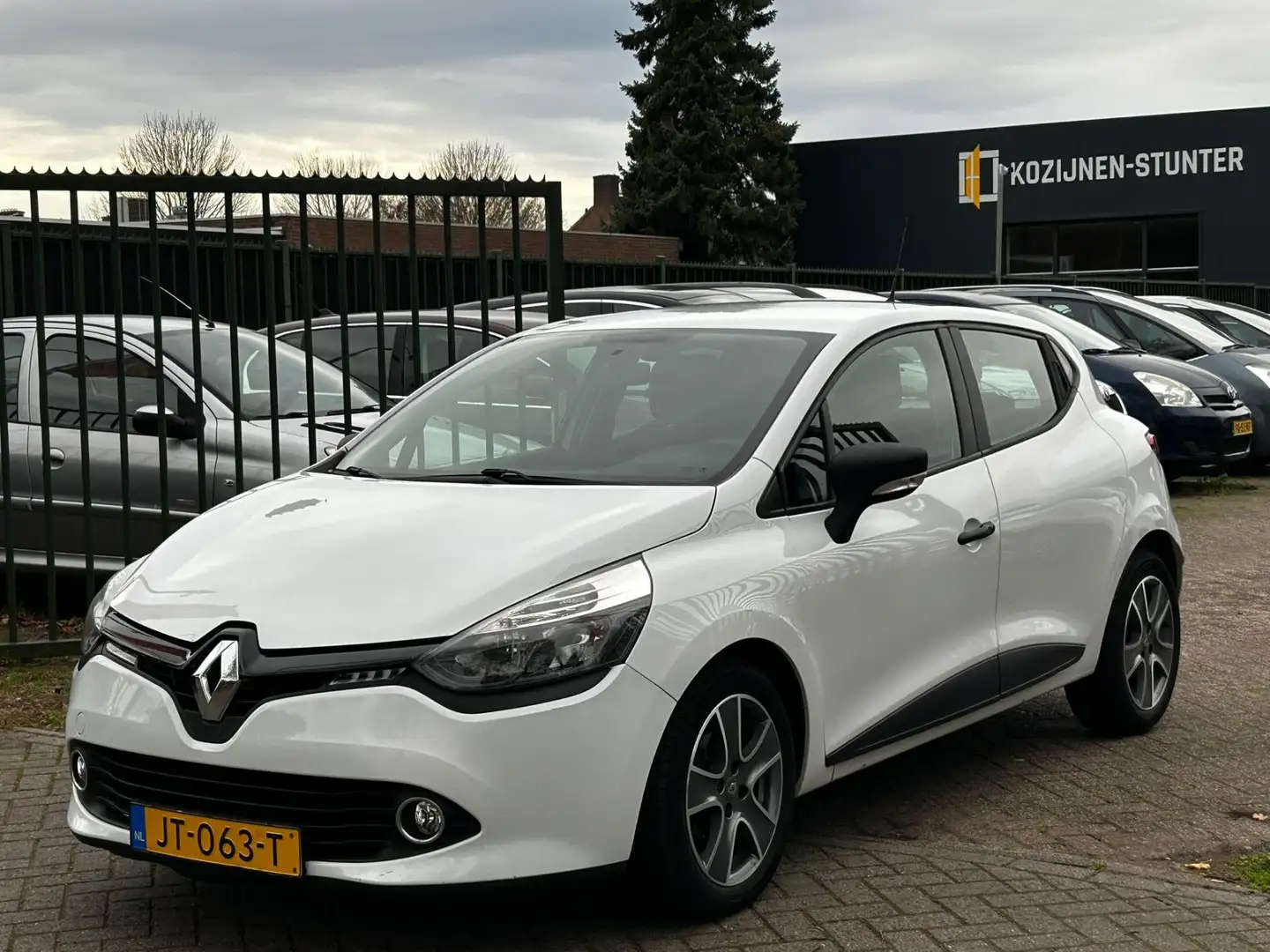 Renault Clio 1.2 Collection uniek km org nl auto airco cruis co Weiß - 2
