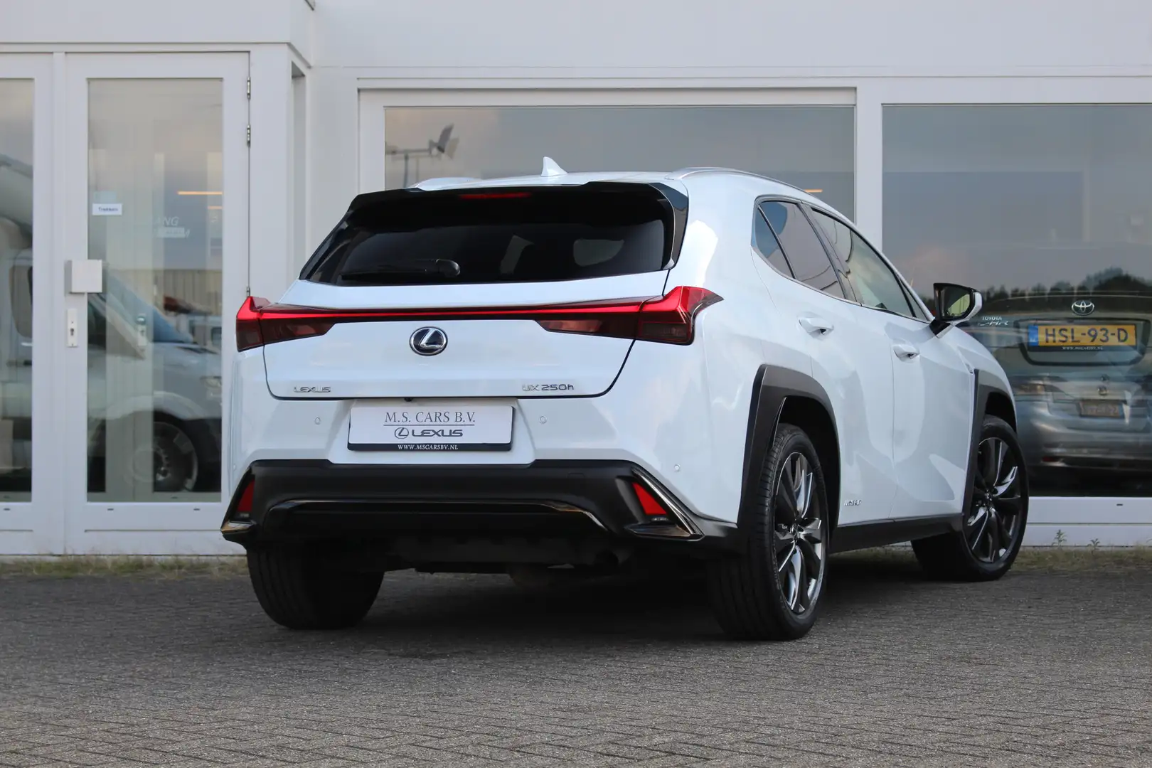 Lexus UX 250h Hybride F-Sport Premium I Mark Lev. I Head up I 36 Blanc - 2