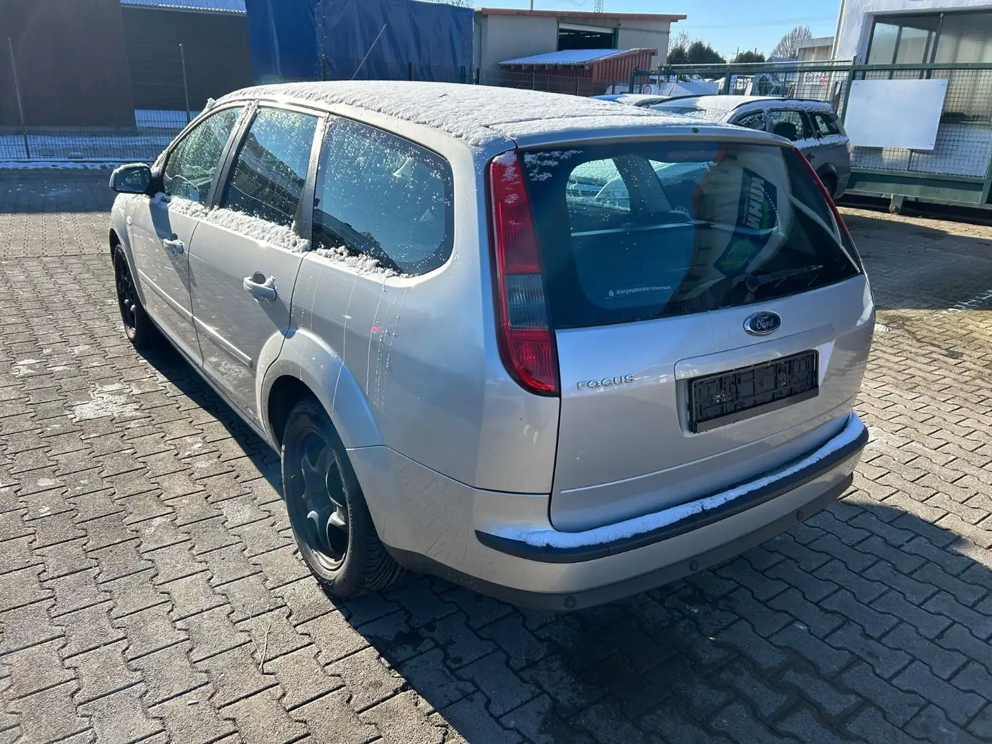 Ford Focus Turnier Style * TÜV 01/27 * KLIMA Silber - 2