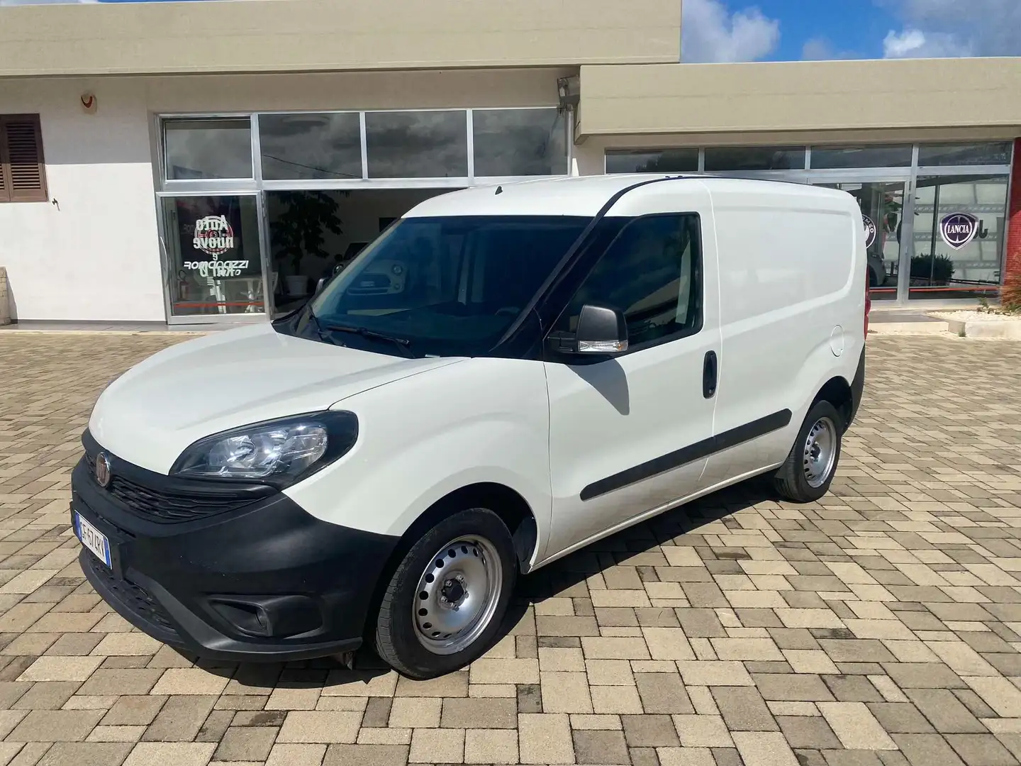 Fiat Doblo 1.6 mjt 16v Easy Bianco - 2