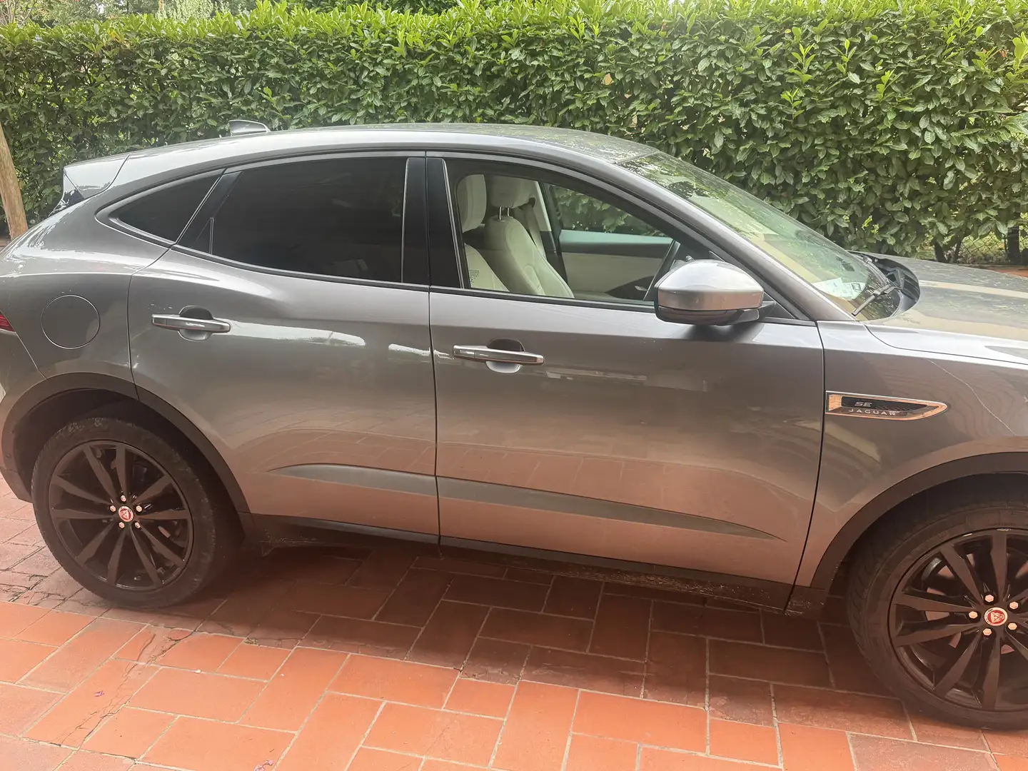 Jaguar E-Pace 2.0d i4 SE awd 150cv auto - 1