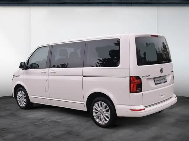 Volkswagen Multivan view 4