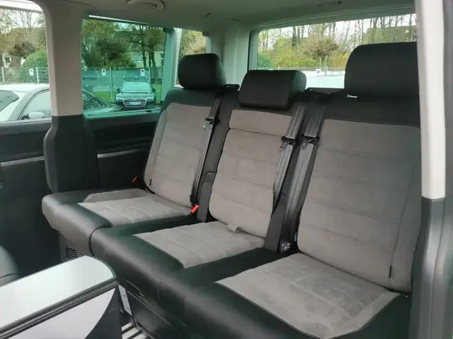Volkswagen Multivan view 14
