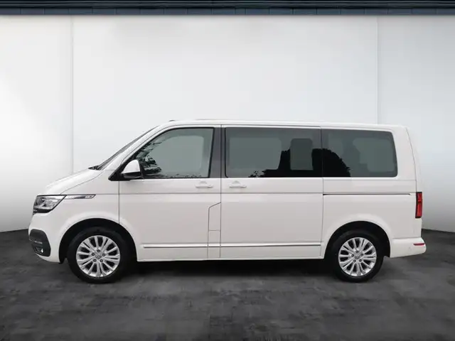 Volkswagen Multivan view 3
