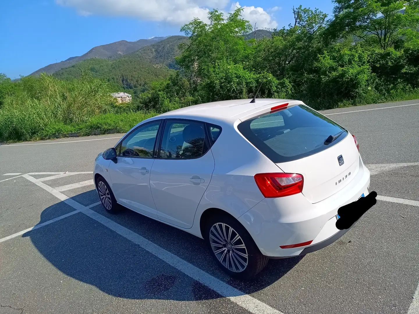 SEAT Ibiza 5p 1.0 Connect 75cv - 2