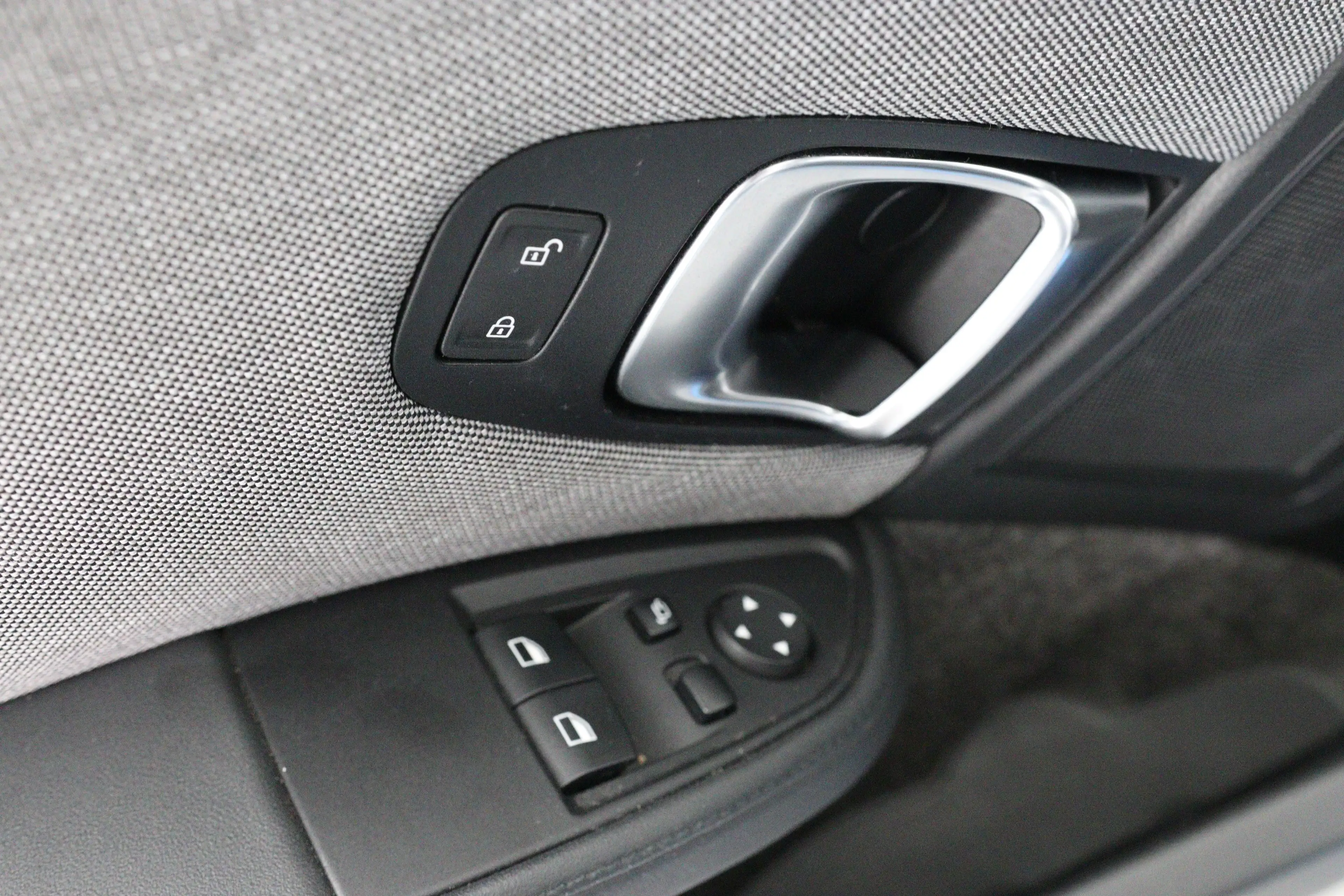 BMW i3 Basis 120Ah 42 kWh | Navigatie | Camera | LED | Cr — photo 22