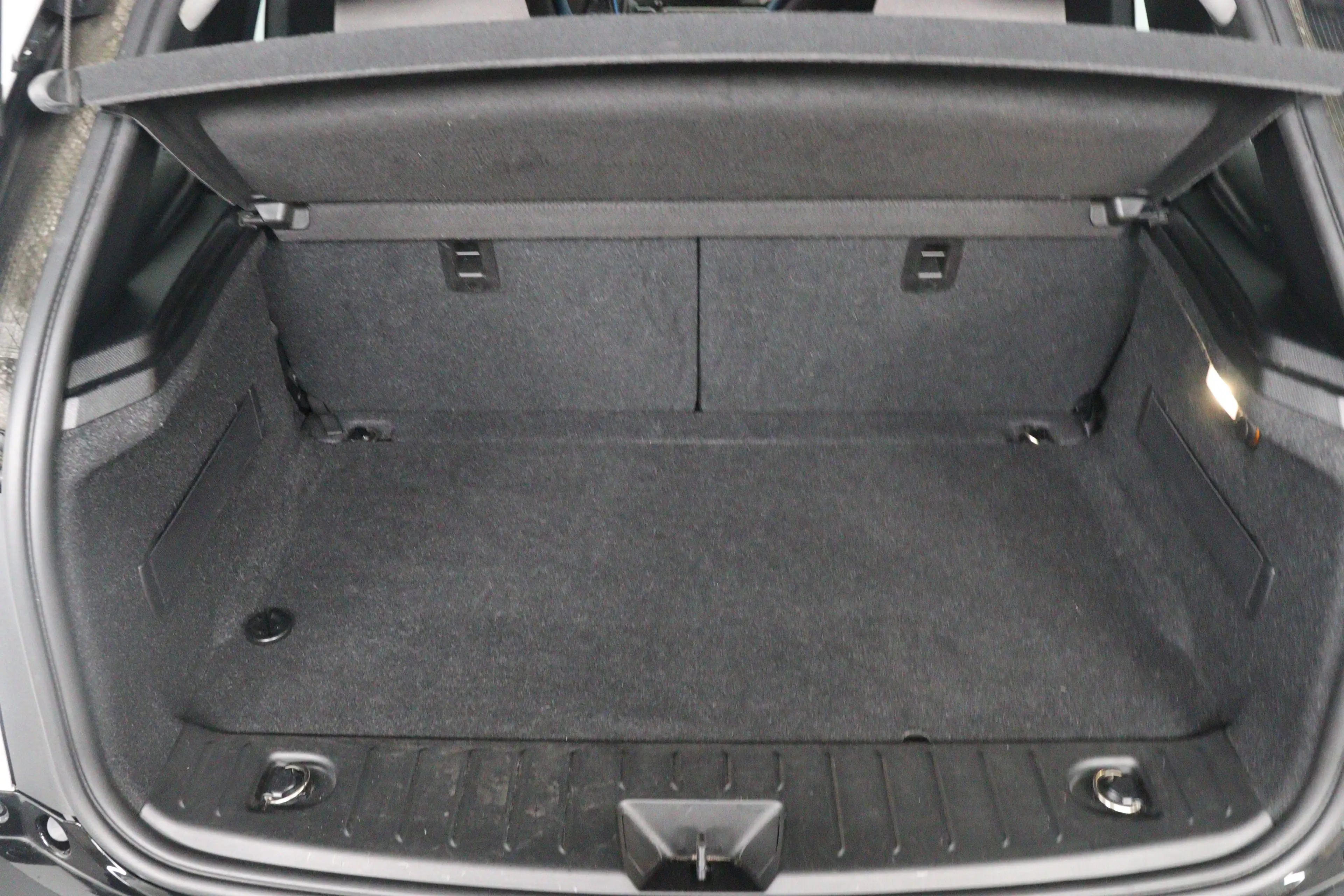 BMW i3 Basis 120Ah 42 kWh | Navigatie | Camera | LED | Cr — photo 23