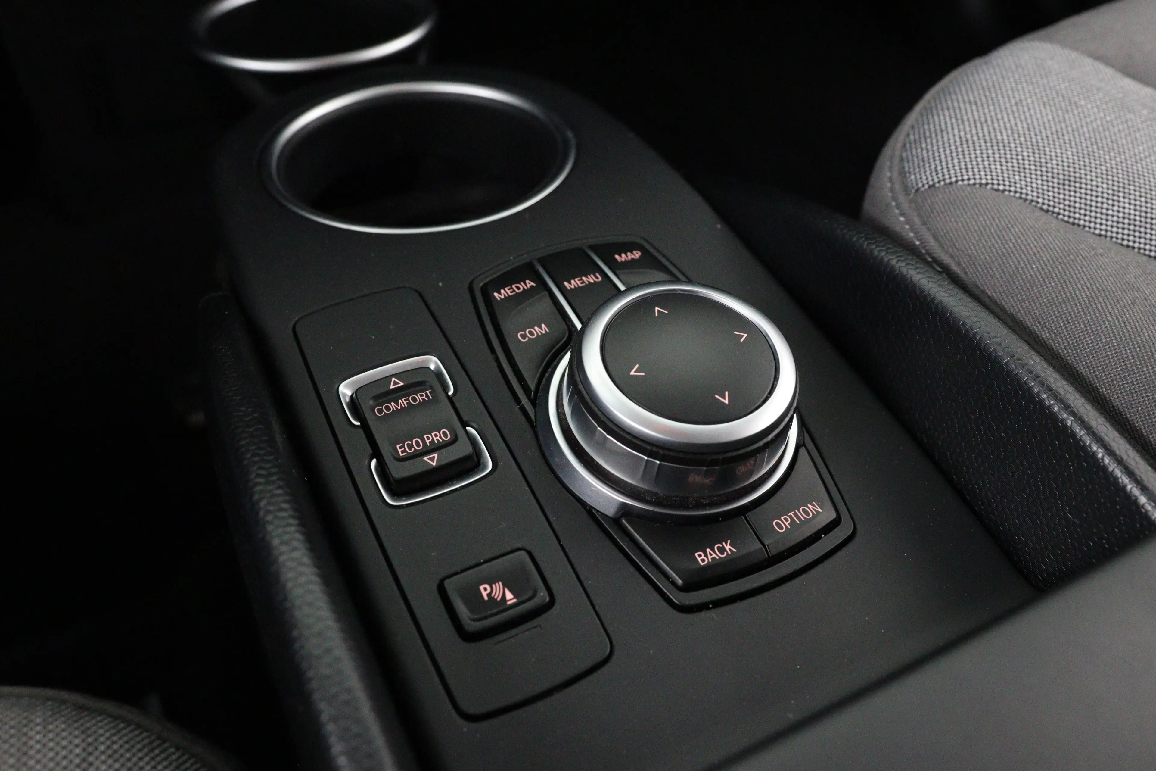 BMW i3 Basis 120Ah 42 kWh | Navigatie | Camera | LED | Cr — photo 34