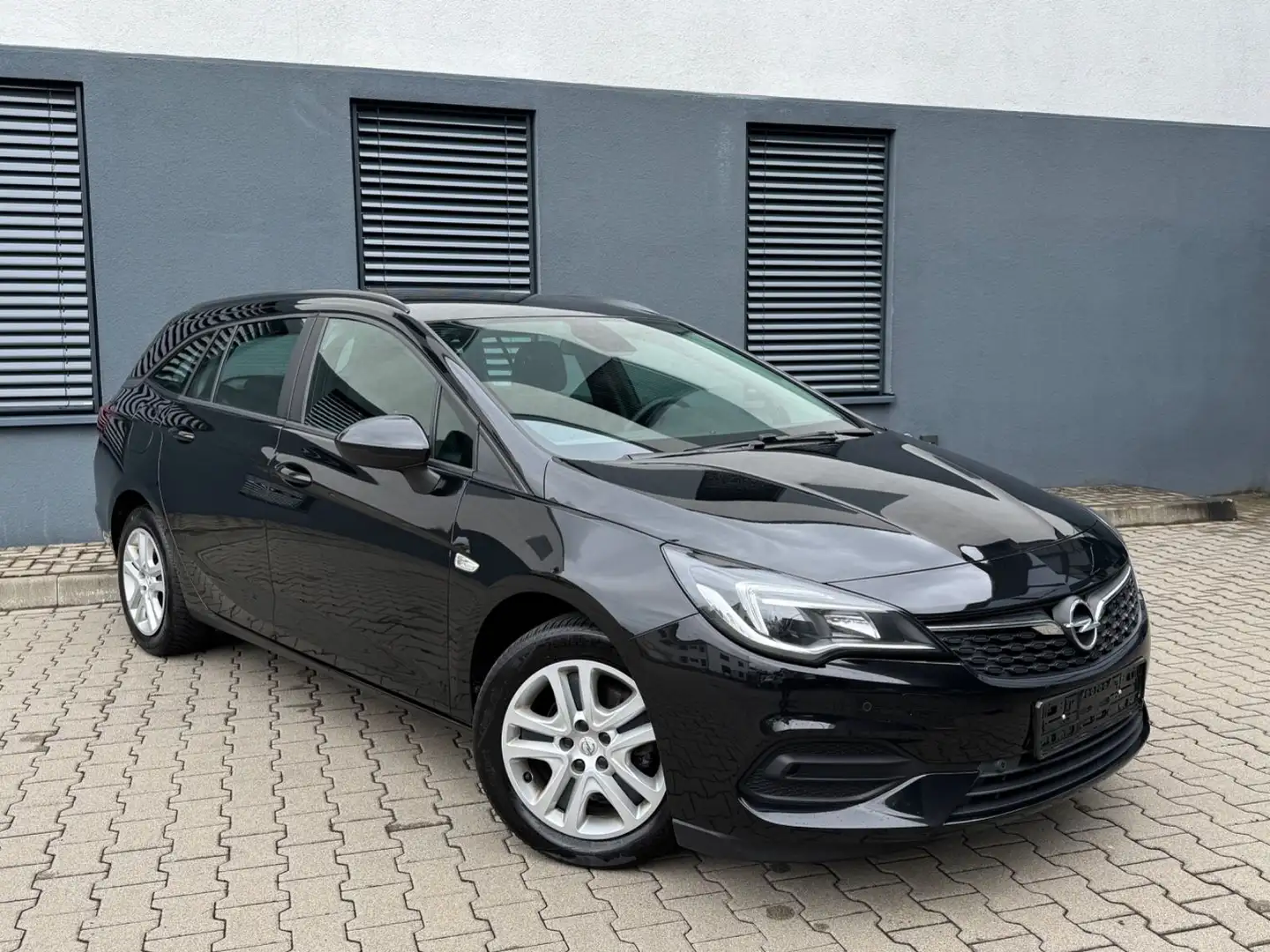 Opel Astra 1.5 D Sports Tourer SHZ*PDC*KLIMA*TEMPO Negro - 1
