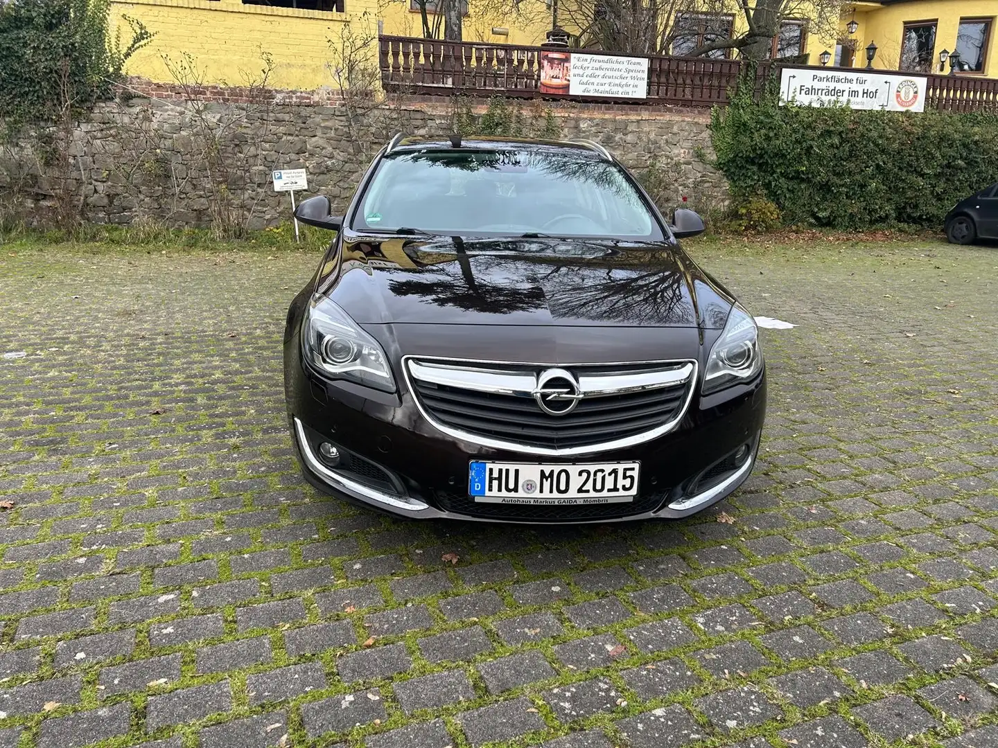 Opel Insignia Sports Tourer SW - 1