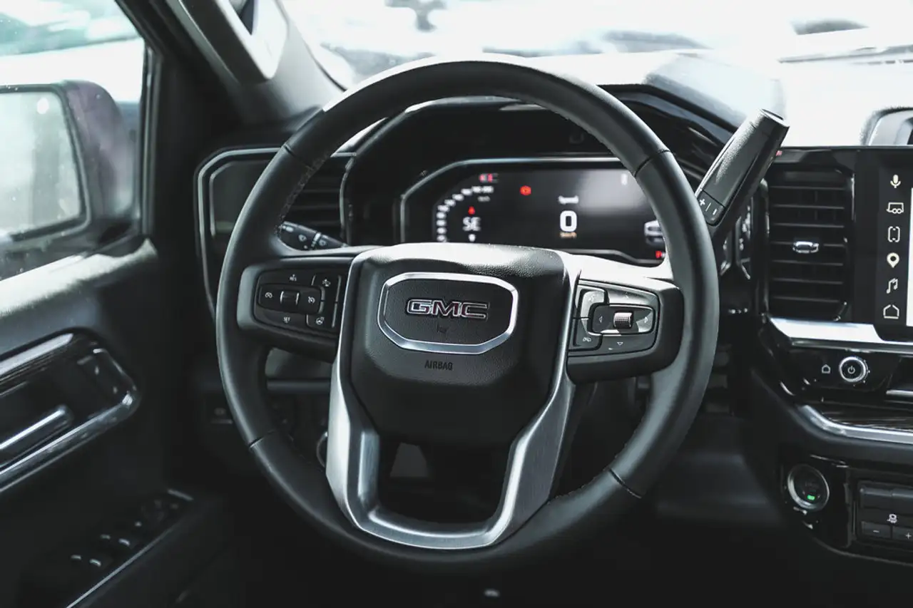 GMC Sierra 1500 снимка GMC Sierra 1500