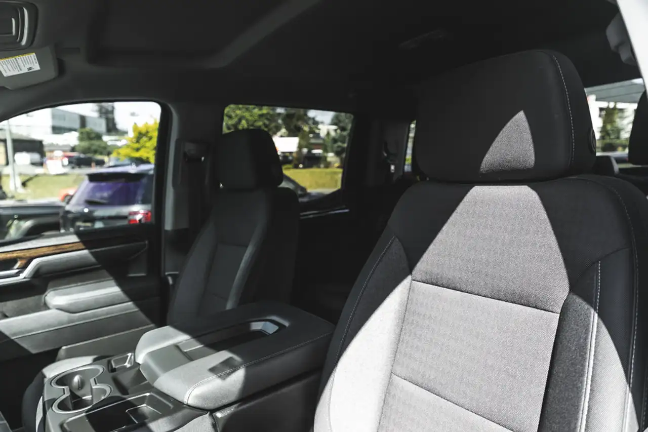 GMC Sierra 1500 снимка GMC Sierra 1500