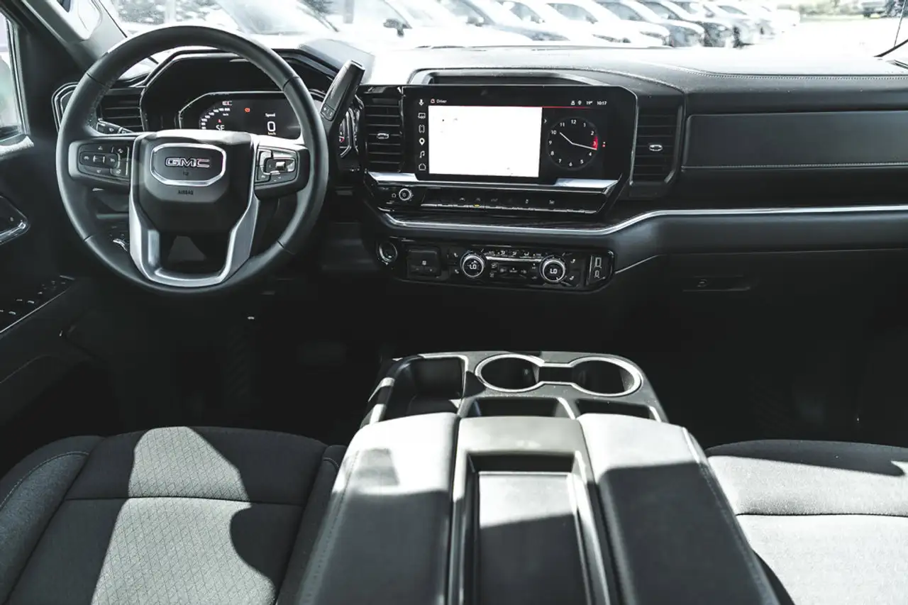 GMC Sierra 1500 снимка GMC Sierra 1500