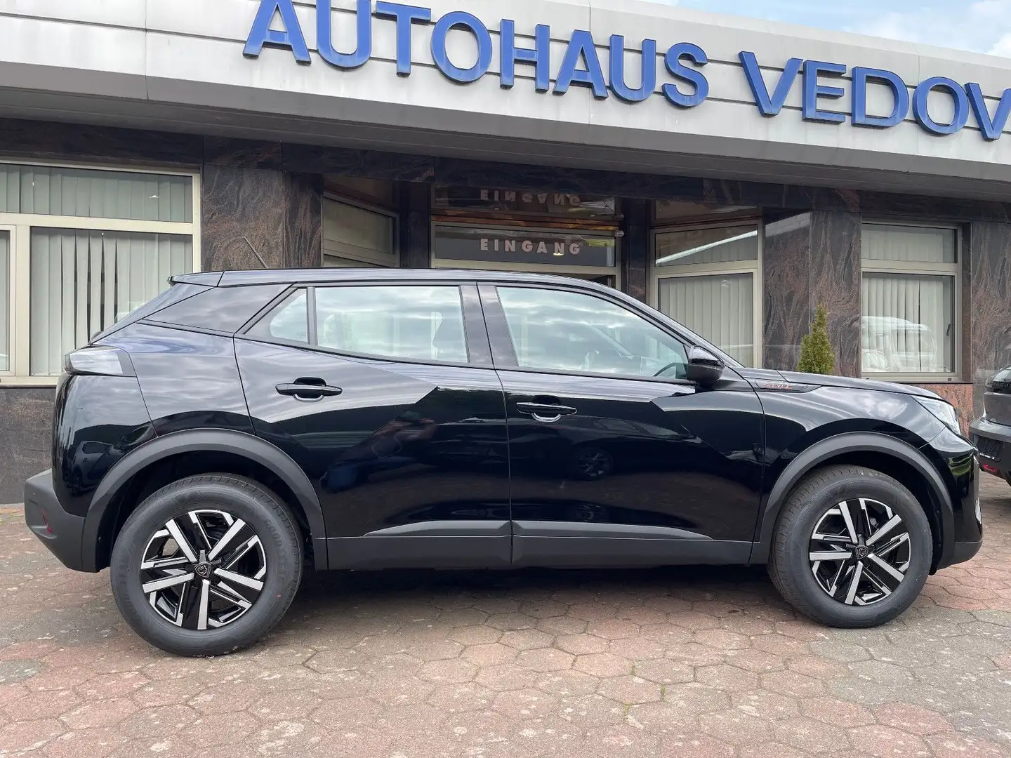 Peugeot 2008 Style Sitzh. CarPlay LED PDC Schwarz - 1