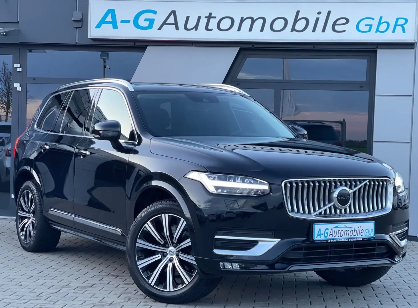 Volvo XC90 B5 AWD Inscription AHK Kamera DAB+ 20"LM Schwarz - 1