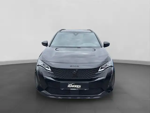 Peugeot 5008 view 4