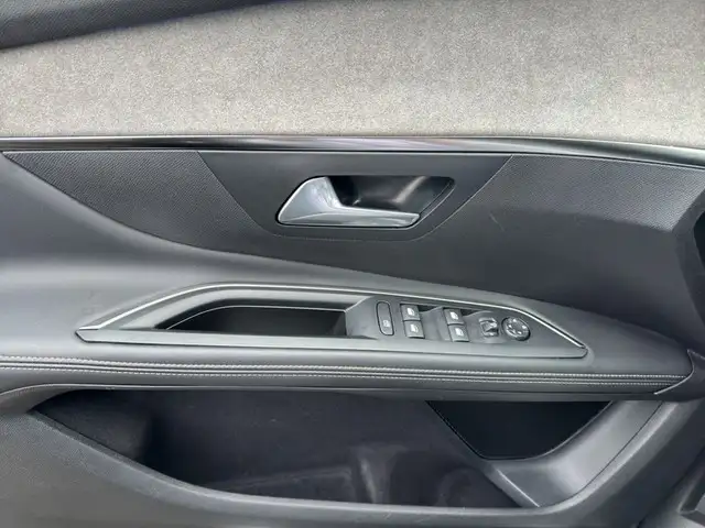 Peugeot 5008 view 12