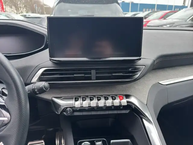 Peugeot 5008 view 10