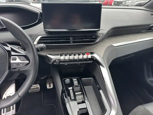 Peugeot 5008 view 9