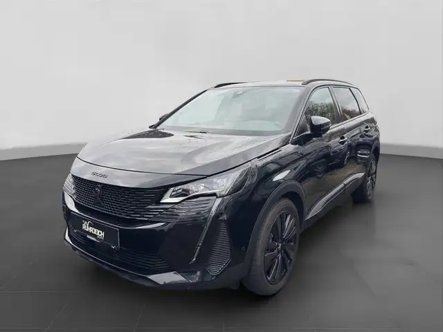 Peugeot 5008 main image