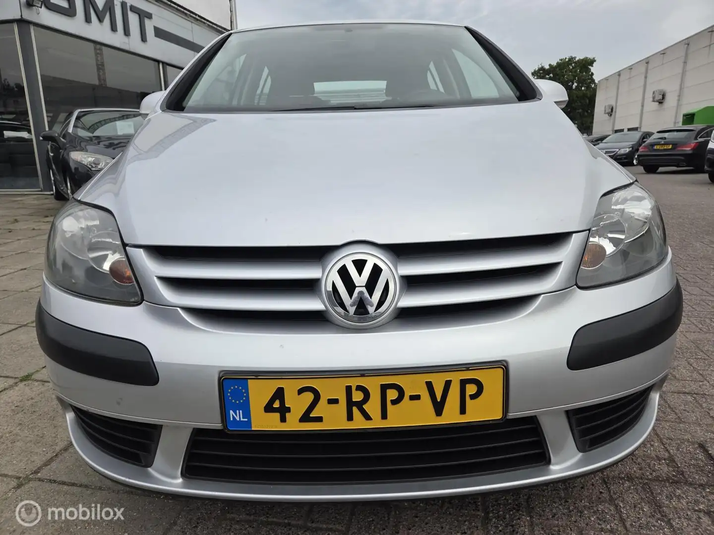 Volkswagen Golf Plus 1.6 FSI Comfortline AC/CC/NLAuto/NWAPK Grijs - 2