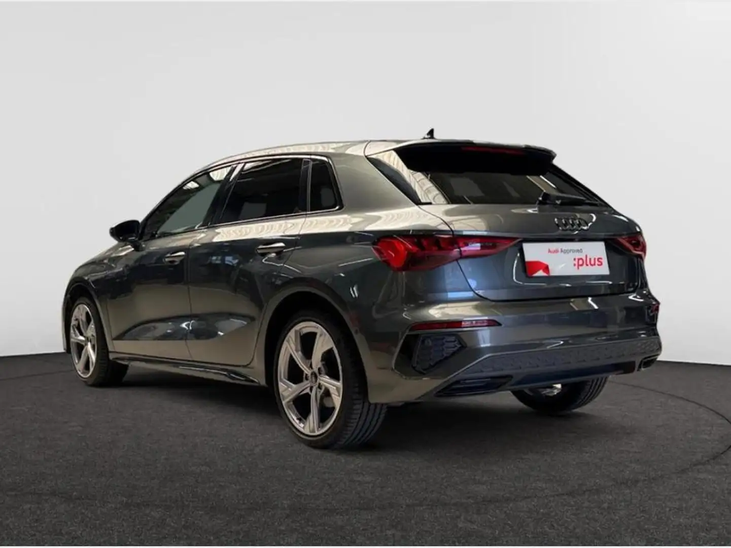 Audi A3 Sportback PHEV Audi A3 Sportback S line 40 TFSI e  150(204) kW(ch) S tronic Grijs - 2