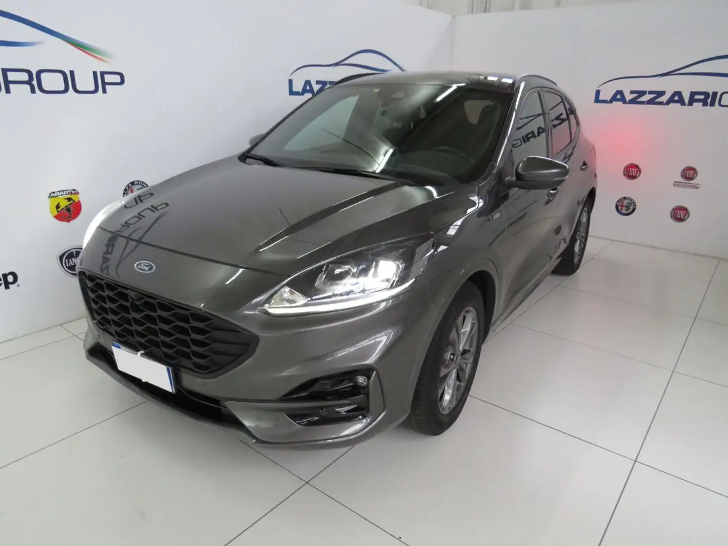 Ford Kuga 1.5 EcoBlue 120 CV 2WD ST-Line Gris - 1