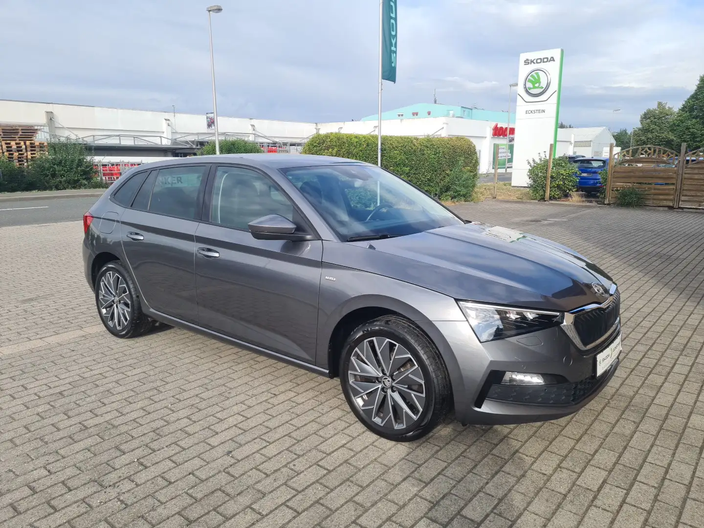 Skoda Scala 1.0 TSI "Tour"+Navi+Voll-LED+Winter Gris - 1