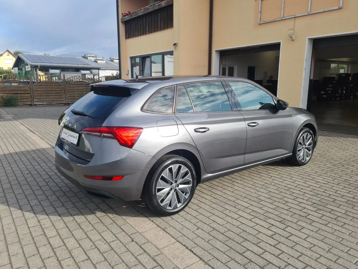 Skoda Scala 1.0 TSI "Tour"+Navi+Voll-LED+Winter Gris - 2