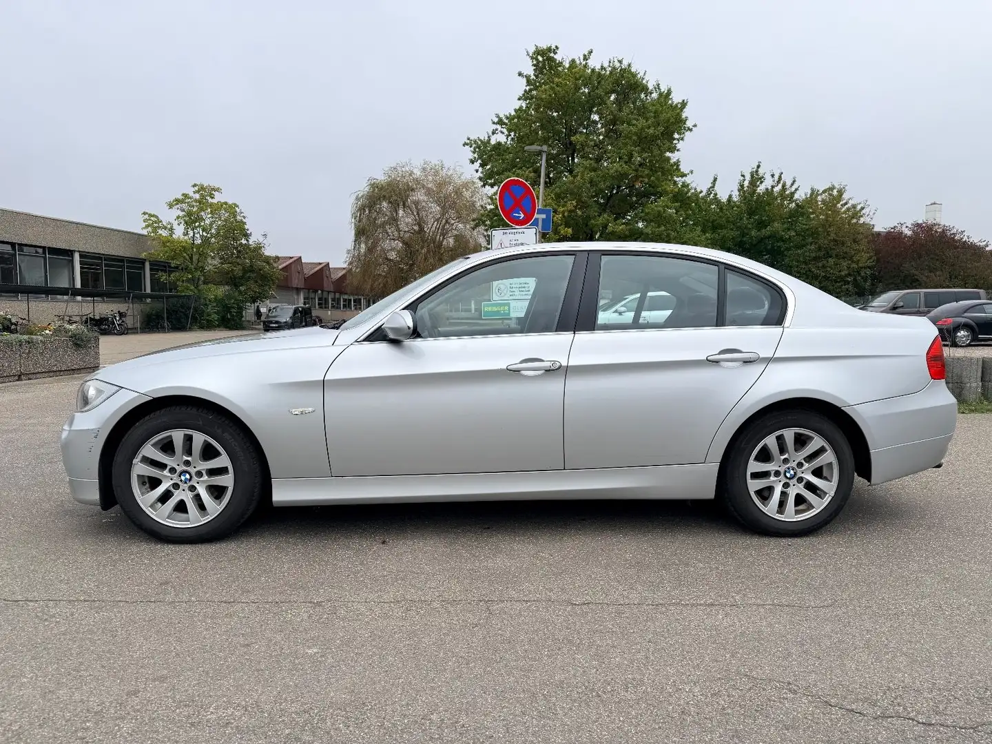 BMW 325 Baureihe 3 Lim. 325i / 1.Hand / Scheckheft Silber - 2