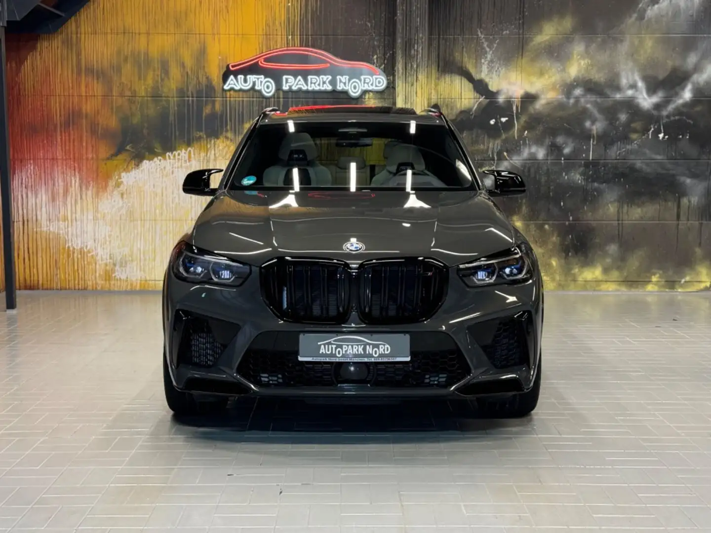 BMW X5 M X5M Competition LASER~PANO SKY~DRIVERS PACK~B&W Grigio - 2