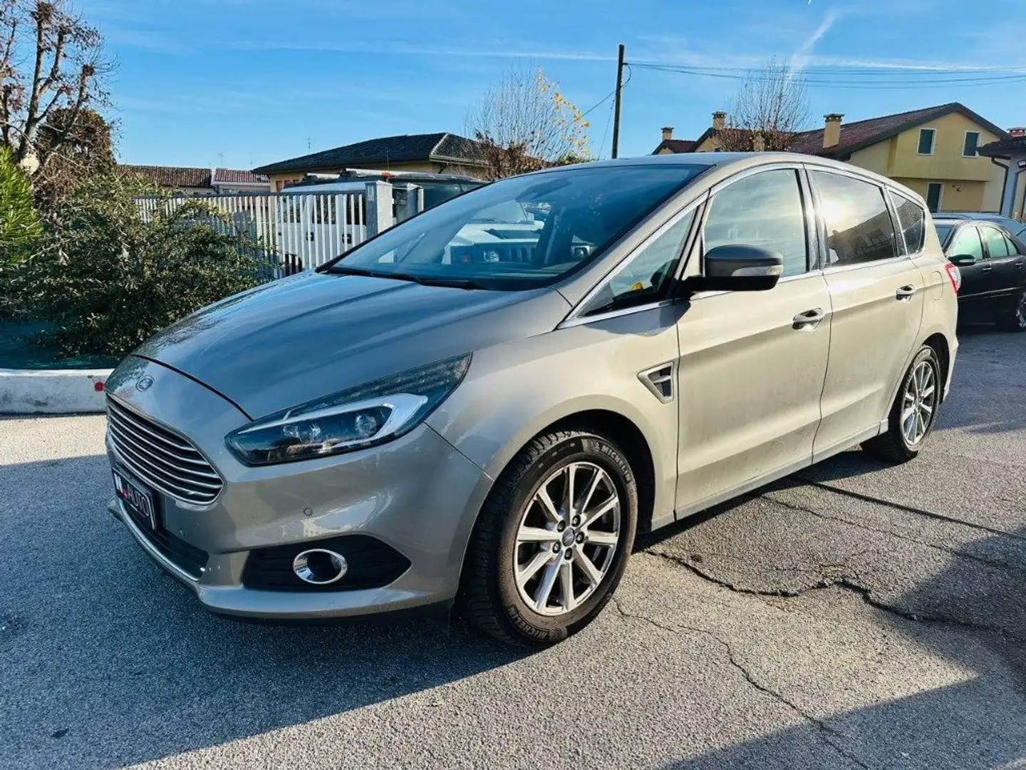 Ford S-Max 2.0 TDCi 150CV S&S Powershift 7p.ti Titanium Busin Gris - 1