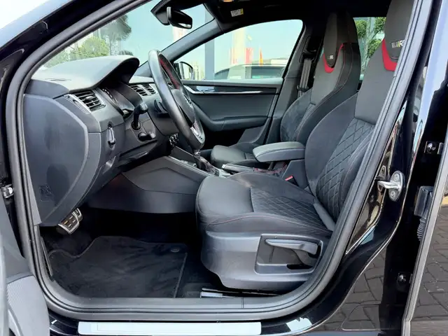 Skoda Octavia view 9