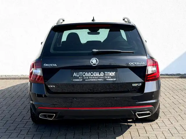 Skoda Octavia view 6