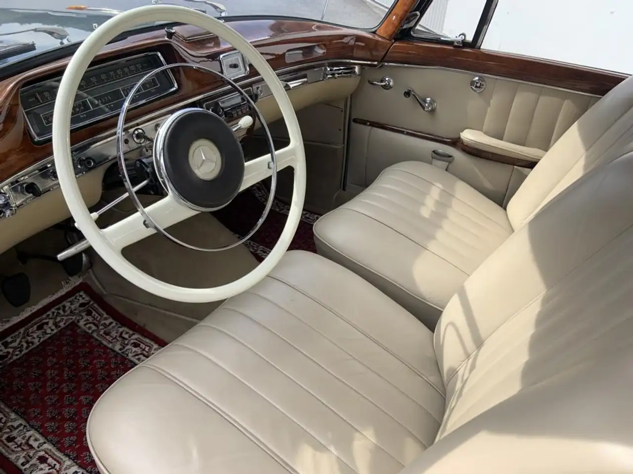 Mercedes-Benz 220 SE Ponton W128, foto 6