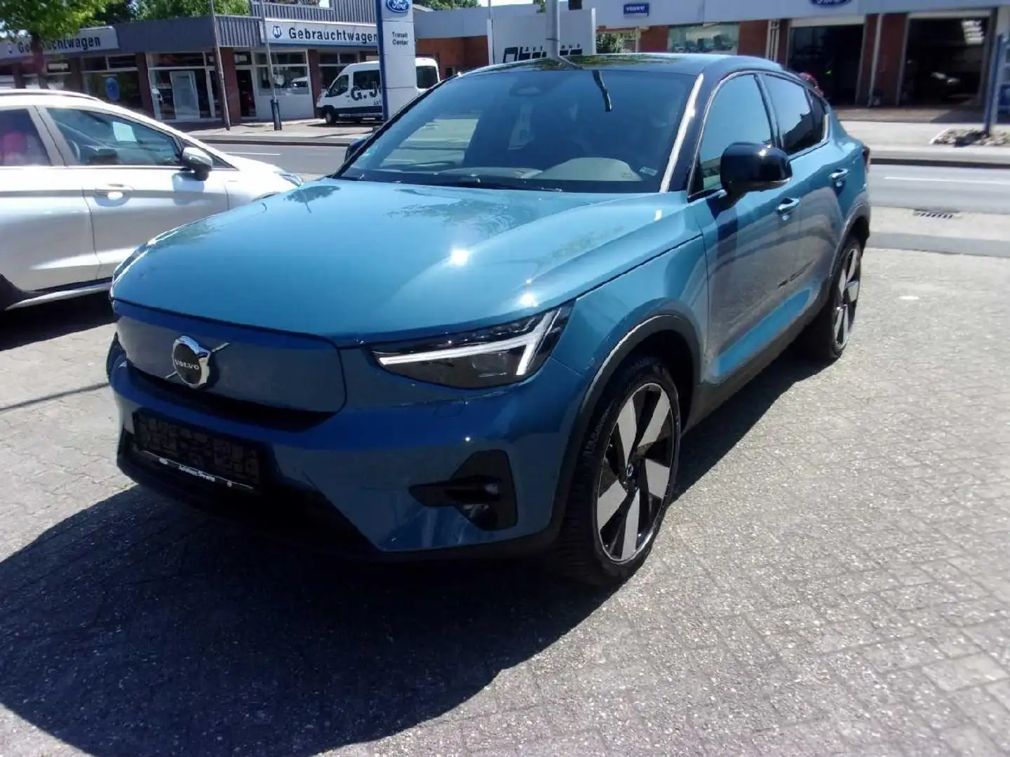 Volvo C40 1st Edition Recharge Pure Electric AWD Albastru - 1