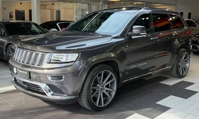 Jeep Grand Cherokee 3.0 CRD Summit*Pano*22"Zoll*AHK