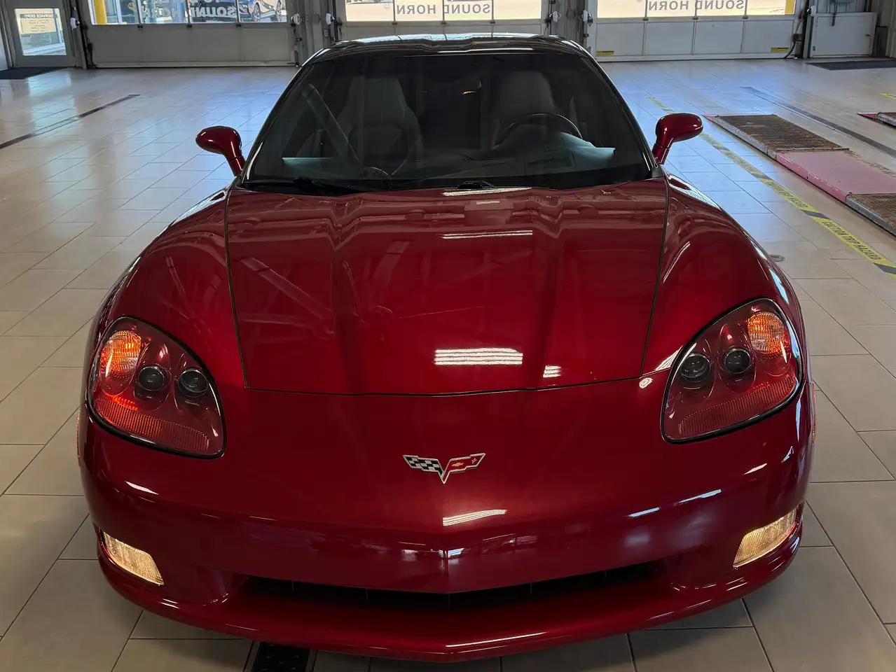 Chevrolet Corvette снимка Chevrolet Corvette