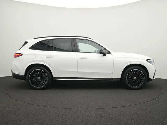 Mercedes-Benz GLC view 5