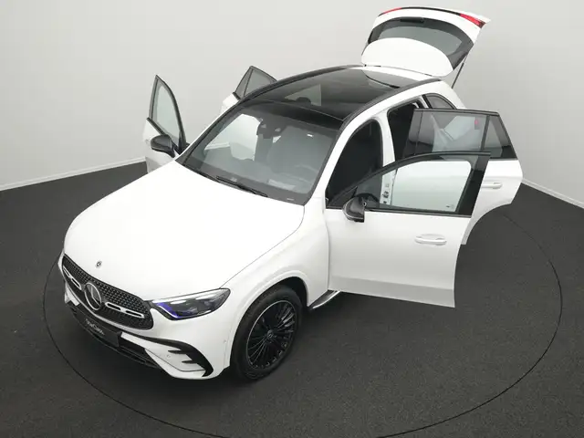 Mercedes-Benz GLC view 14