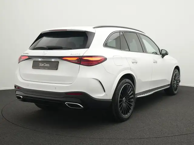 Mercedes-Benz GLC view 3