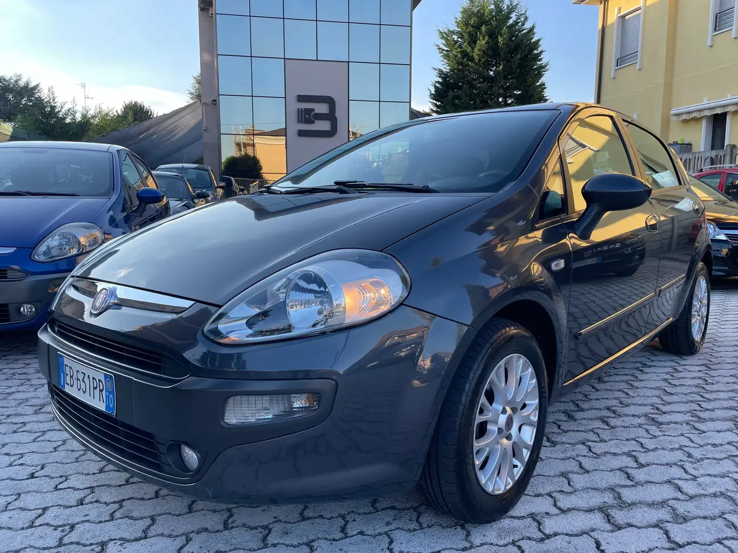 Fiat Punto Evo Punto Evo 5p 1.2 Dynamic 65cv RETROCAMERA Gris - 1