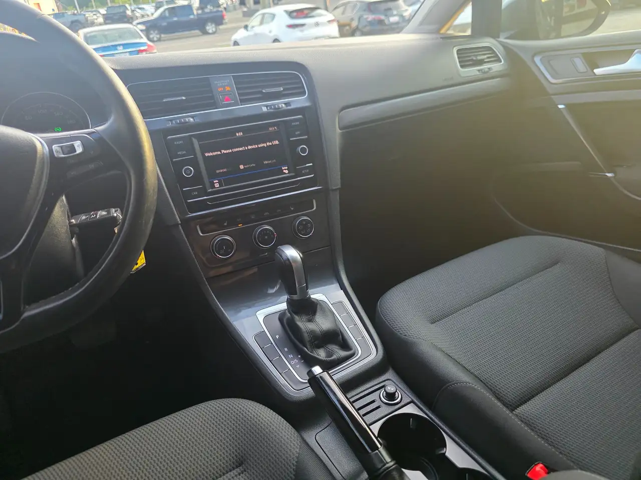 Volkswagen Golf photo Volkswagen Golf
