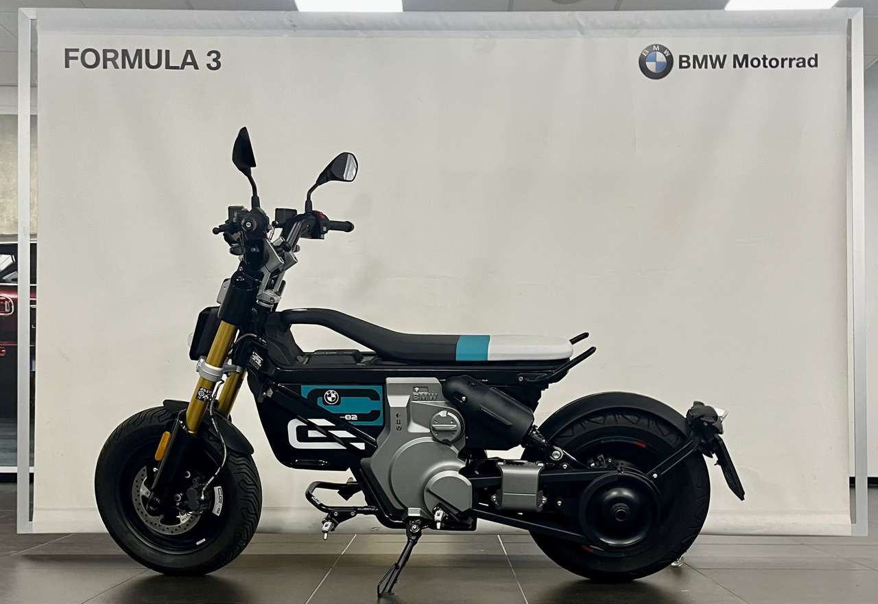 BMW CE 02