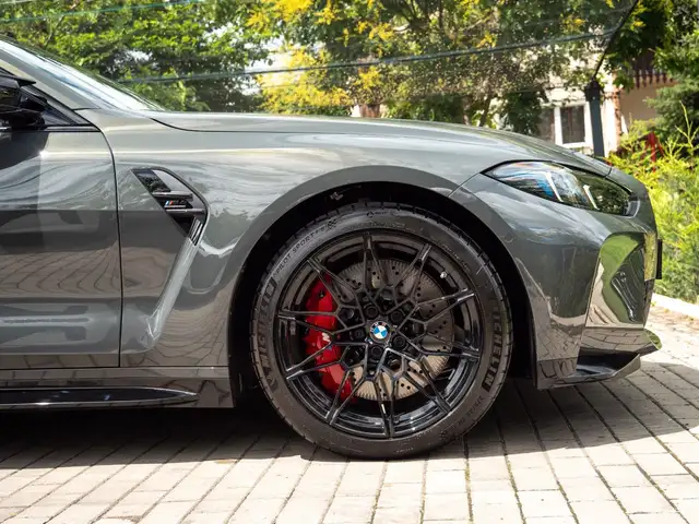 BMW M4 view 14